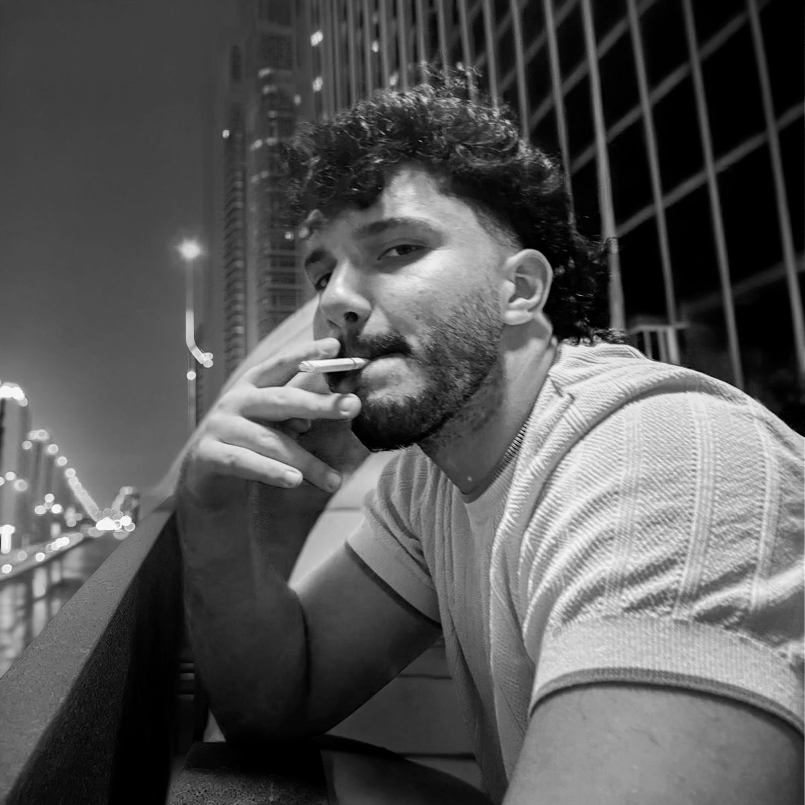 Radu înainte, când fuma